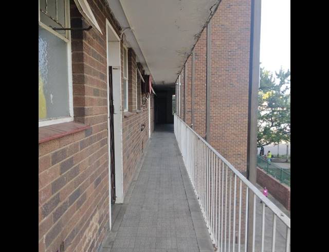 2 BEDROOM APARTMENT FOR SALE IN SUNNYSIDE